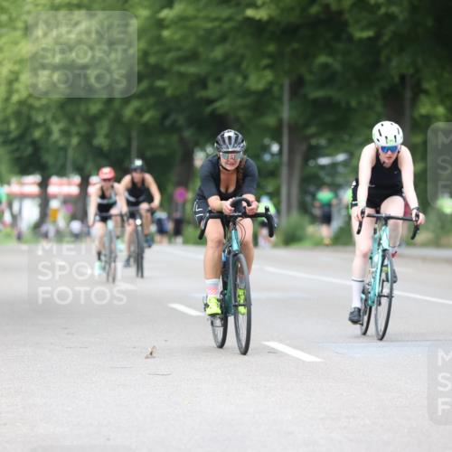15.06.2025 - 7 Türme Triathlon Yannick Fuchs http://msf.ph/oto/7962082 15.06.2025 13:51:00 Radfahren 304, 645, 867, 936, 1012 meine-sportfotos.de