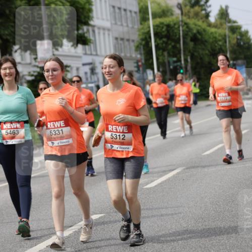 15.06.2025 - REWE Women's Run Jannik Wohlers http://msf.ph/oto/7962100 15.06.2025 09:46:44 Laufen 5463, 5331, 5312, 5172 meine-sportfotos.de