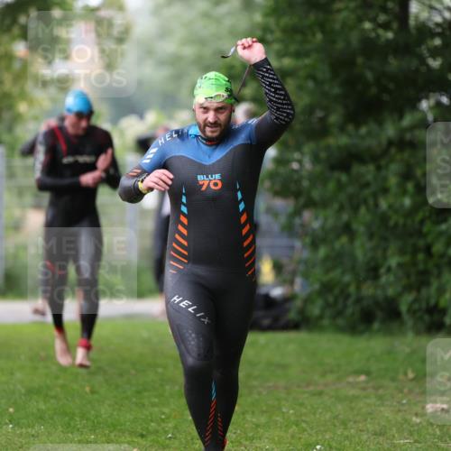 15.06.2025 - 7 Türme Triathlon Michael Strokosch http://msf.ph/oto/7962105 15.06.2025 12:14:16 Schwimmen 370, 439, 442, 466, 497, 498, 501 meine-sportfotos.de