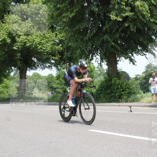 15.06.2025 - 7 Türme Triathlon Yannick Fuchs http://msf.ph/oto/7962138 15.06.2025 12:36:59 Radfahren  meine-sportfotos.de