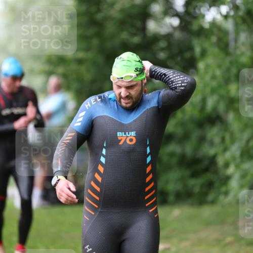 15.06.2025 - 7 Türme Triathlon Michael Strokosch http://msf.ph/oto/7962139 15.06.2025 12:14:18 Schwimmen 370, 439, 442, 466, 496, 497, 498, 501 meine-sportfotos.de