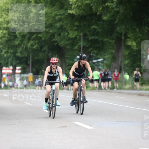 15.06.2025 - 7 Türme Triathlon Yannick Fuchs http://msf.ph/oto/7962140 15.06.2025 13:51:02 Radfahren 213, 304, 645, 867, 936, 1012 meine-sportfotos.de