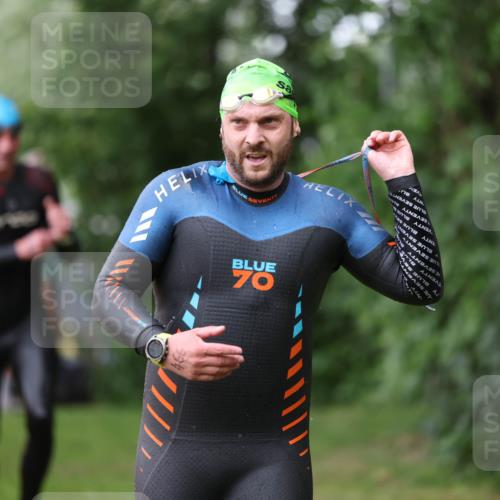 15.06.2025 - 7 Türme Triathlon Michael Strokosch http://msf.ph/oto/7962151 15.06.2025 12:14:19 Schwimmen 370, 439, 442, 466, 496, 498, 501 meine-sportfotos.de