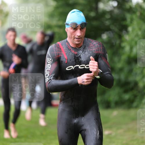 15.06.2025 - 7 Türme Triathlon Michael Strokosch http://msf.ph/oto/7962180 15.06.2025 12:14:21 Schwimmen 370, 439, 442, 466, 496, 498 meine-sportfotos.de