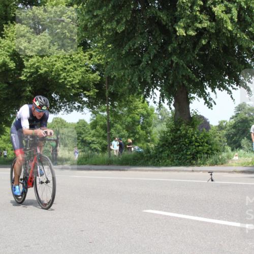 15.06.2025 - 7 Türme Triathlon Yannick Fuchs http://msf.ph/oto/7962190 15.06.2025 12:37:56 Radfahren  meine-sportfotos.de