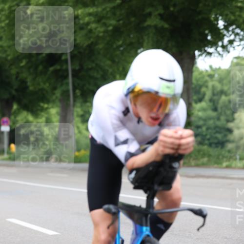 15.06.2025 - 7 Türme Triathlon Yannick Fuchs http://msf.ph/oto/7962208 15.06.2025 10:55:45 Radfahren 218, 282 meine-sportfotos.de