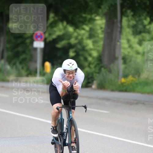 15.06.2025 - 7 Türme Triathlon Yannick Fuchs http://msf.ph/oto/7962223 15.06.2025 11:00:16 Radfahren  meine-sportfotos.de