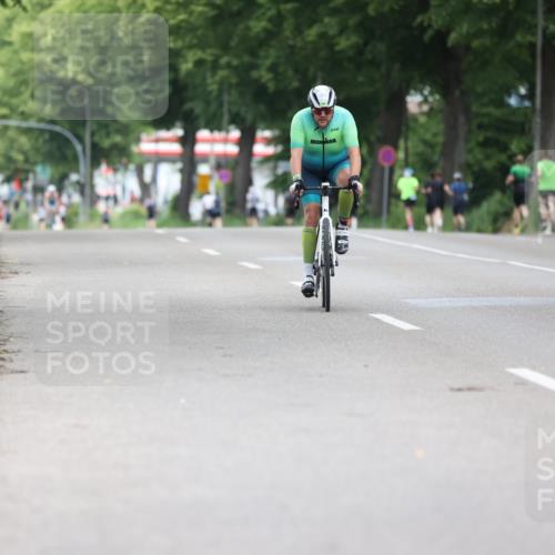 15.06.2025 - 7 Türme Triathlon Yannick Fuchs http://msf.ph/oto/7962228 15.06.2025 13:51:05 Radfahren 213, 304, 307, 645, 936, 1012 meine-sportfotos.de