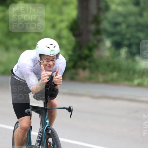 15.06.2025 - 7 Türme Triathlon Yannick Fuchs http://msf.ph/oto/7962233 15.06.2025 11:00:16 Radfahren  meine-sportfotos.de