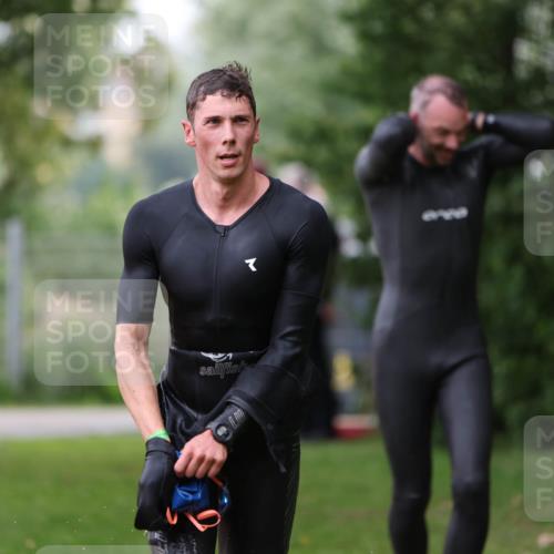 15.06.2025 - 7 Türme Triathlon Michael Strokosch http://msf.ph/oto/7962238 15.06.2025 12:14:23 Schwimmen 370, 439, 442, 466, 496, 498 meine-sportfotos.de