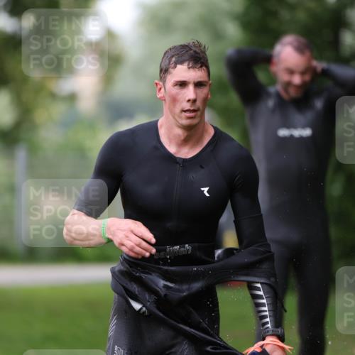 15.06.2025 - 7 Türme Triathlon Michael Strokosch http://msf.ph/oto/7962250 15.06.2025 12:14:24 Schwimmen 370, 439, 442, 466, 496, 498 meine-sportfotos.de