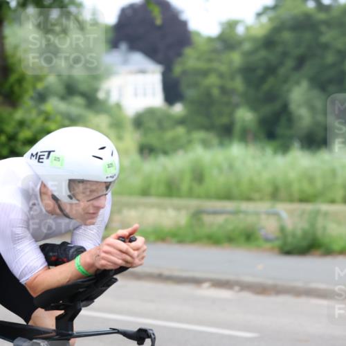 15.06.2025 - 7 Türme Triathlon Yannick Fuchs http://msf.ph/oto/7962253 15.06.2025 11:00:17 Radfahren  meine-sportfotos.de