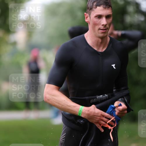 15.06.2025 - 7 Türme Triathlon Michael Strokosch http://msf.ph/oto/7962263 15.06.2025 12:14:24 Schwimmen 370, 439, 442, 466, 496, 498 meine-sportfotos.de