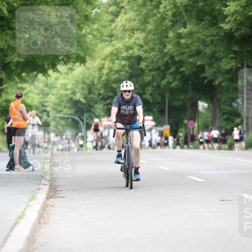 15.06.2025 - 7 Türme Triathlon Yannick Fuchs http://msf.ph/oto/7962284 15.06.2025 13:51:40 Radfahren 977, 1008 meine-sportfotos.de