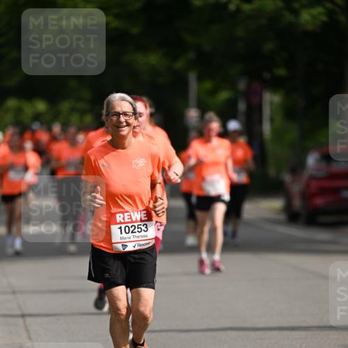 15.06.2025 - REWE Women's Run Dr. Thomas Lammeyer http://msf.ph/oto/7962287 15.06.2025 09:51:15 Laufen 10253 meine-sportfotos.de
