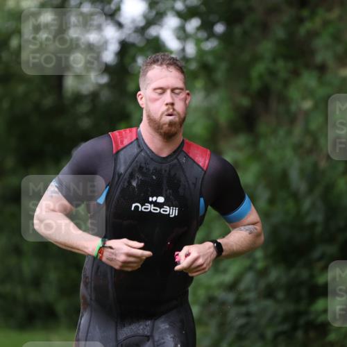 15.06.2025 - 7 Türme Triathlon Michael Strokosch http://msf.ph/oto/7962316 15.06.2025 12:14:30 Schwimmen 370, 439, 442, 466, 496, 498 meine-sportfotos.de