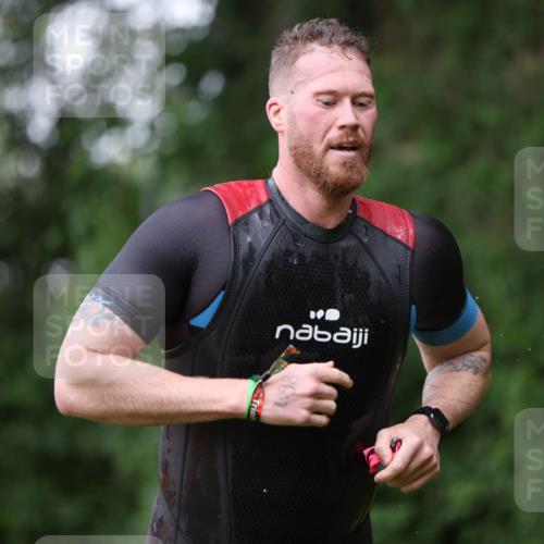 15.06.2025 - 7 Türme Triathlon Michael Strokosch http://msf.ph/oto/7962326 15.06.2025 12:14:31 Schwimmen 370, 439, 442, 466, 496, 498 meine-sportfotos.de