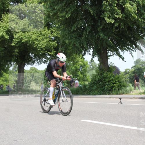 15.06.2025 - 7 Türme Triathlon Yannick Fuchs http://msf.ph/oto/7962345 15.06.2025 12:40:12 Radfahren  meine-sportfotos.de