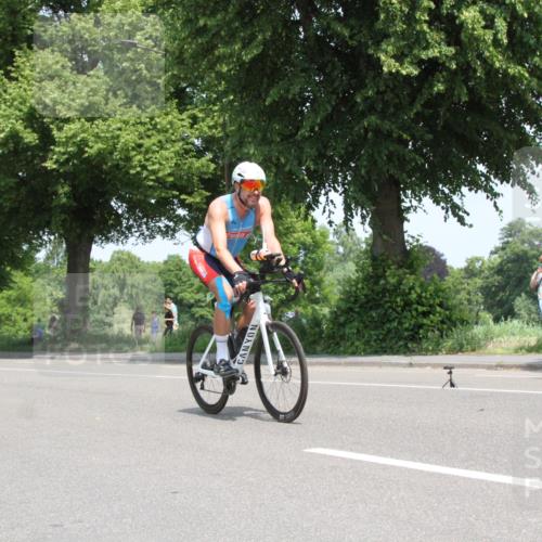 15.06.2025 - 7 Türme Triathlon Yannick Fuchs http://msf.ph/oto/7962353 15.06.2025 12:40:28 Radfahren  meine-sportfotos.de