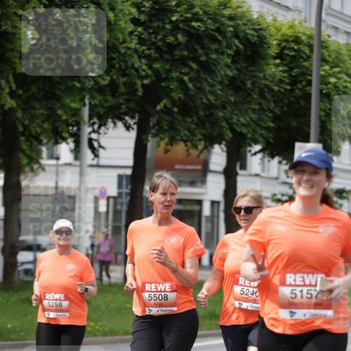 15.06.2025 - REWE Women's Run Jannik Wohlers http://msf.ph/oto/7962365 15.06.2025 09:46:54 Laufen 5258, 5240, 5157, 5508 meine-sportfotos.de