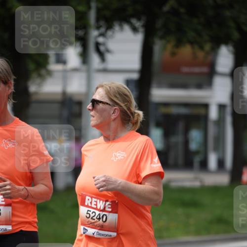 15.06.2025 - REWE Women's Run Jannik Wohlers http://msf.ph/oto/7962377 15.06.2025 09:46:56 Laufen 5240 meine-sportfotos.de