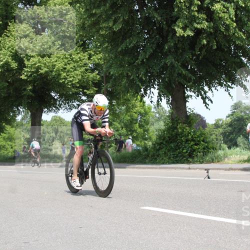 15.06.2025 - 7 Türme Triathlon Yannick Fuchs http://msf.ph/oto/7962394 15.06.2025 12:40:47 Radfahren  meine-sportfotos.de