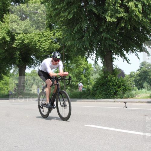 15.06.2025 - 7 Türme Triathlon Yannick Fuchs http://msf.ph/oto/7962435 15.06.2025 12:41:16 Radfahren  meine-sportfotos.de