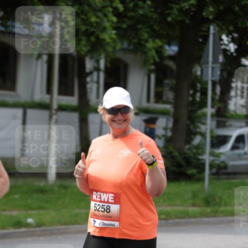 15.06.2025 - REWE Women's Run Jannik Wohlers http://msf.ph/oto/7962437 15.06.2025 09:46:59 Laufen 5258 meine-sportfotos.de