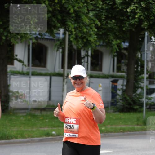15.06.2025 - REWE Women's Run Jannik Wohlers http://msf.ph/oto/7962444 15.06.2025 09:46:59 Laufen 5258 meine-sportfotos.de