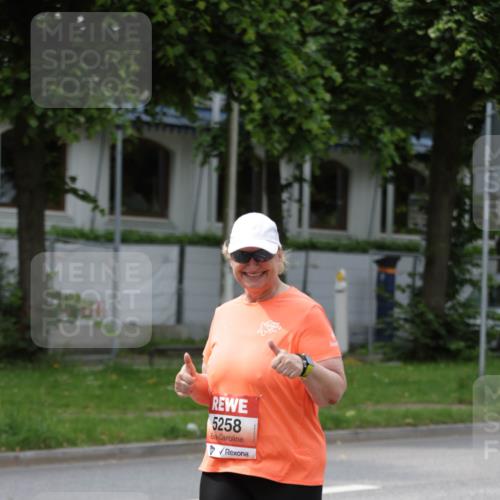 15.06.2025 - REWE Women's Run Jannik Wohlers http://msf.ph/oto/7962450 15.06.2025 09:46:59 Laufen 5258 meine-sportfotos.de