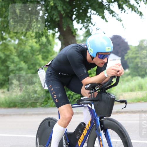 15.06.2025 - 7 Türme Triathlon Yannick Fuchs http://msf.ph/oto/7962453 15.06.2025 11:02:54 Radfahren 261 meine-sportfotos.de