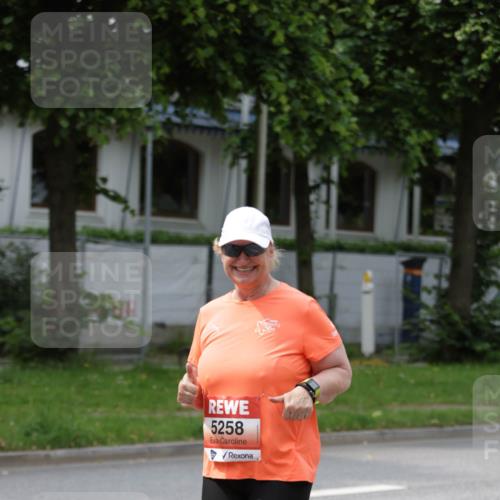 15.06.2025 - REWE Women's Run Jannik Wohlers http://msf.ph/oto/7962459 15.06.2025 09:46:59 Laufen 5258 meine-sportfotos.de