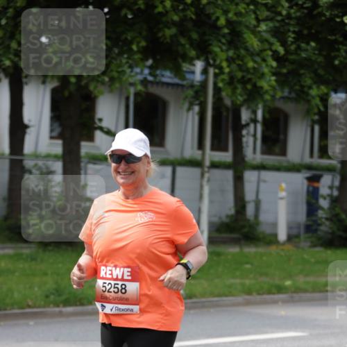 15.06.2025 - REWE Women's Run Jannik Wohlers http://msf.ph/oto/7962472 15.06.2025 09:47:00 Laufen 5258 meine-sportfotos.de
