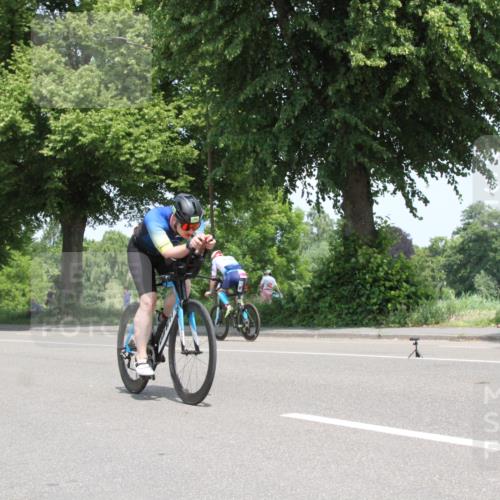 15.06.2025 - 7 Türme Triathlon Yannick Fuchs http://msf.ph/oto/7962475 15.06.2025 12:41:28 Radfahren  meine-sportfotos.de