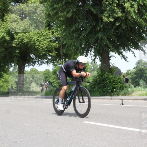 15.06.2025 - 7 Türme Triathlon Yannick Fuchs http://msf.ph/oto/7962497 15.06.2025 12:42:36 Radfahren  meine-sportfotos.de