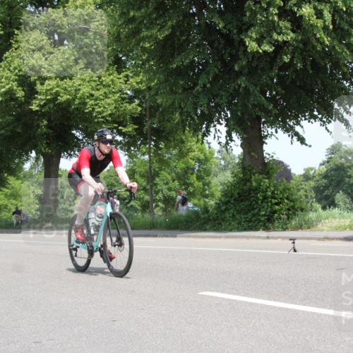 15.06.2025 - 7 Türme Triathlon Yannick Fuchs http://msf.ph/oto/7962537 15.06.2025 12:42:42 Radfahren  meine-sportfotos.de