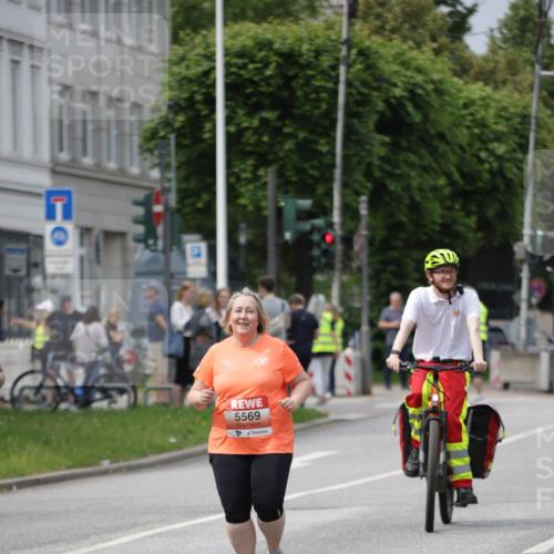 15.06.2025 - REWE Women's Run Jannik Wohlers http://msf.ph/oto/7962543 15.06.2025 09:47:16 Laufen 1000, 5569 meine-sportfotos.de