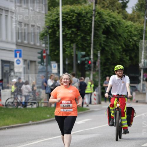 15.06.2025 - REWE Women's Run Jannik Wohlers http://msf.ph/oto/7962554 15.06.2025 09:47:16 Laufen 5569 meine-sportfotos.de
