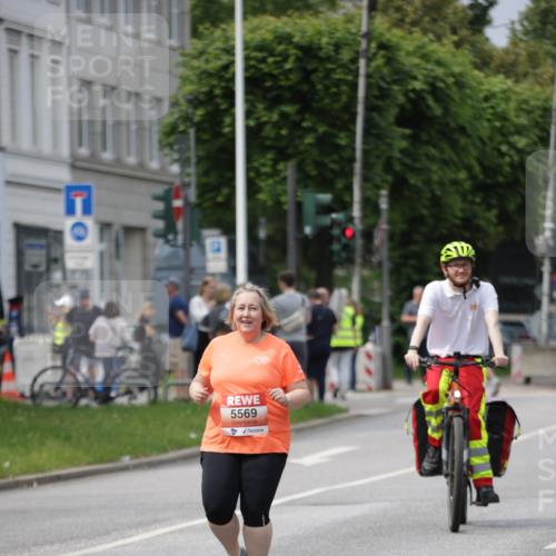 15.06.2025 - REWE Women's Run Jannik Wohlers http://msf.ph/oto/7962563 15.06.2025 09:47:16 Laufen 5569 meine-sportfotos.de