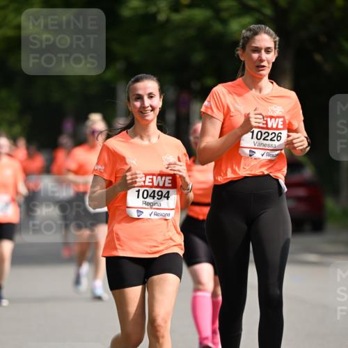 15.06.2025 - REWE Women's Run Dr. Thomas Lammeyer http://msf.ph/oto/7962581 15.06.2025 09:51:27 Laufen 10494, 10226 meine-sportfotos.de