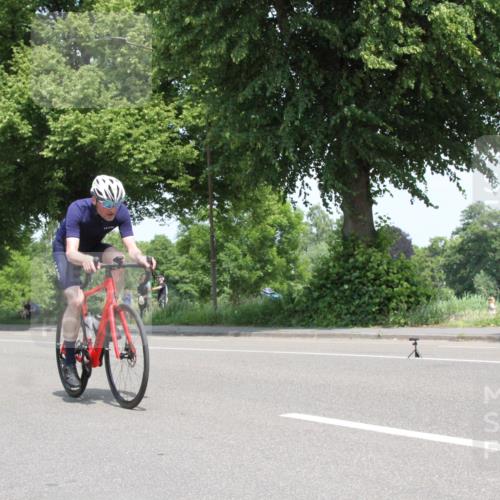 15.06.2025 - 7 Türme Triathlon Yannick Fuchs http://msf.ph/oto/7962590 15.06.2025 12:43:03 Radfahren  meine-sportfotos.de