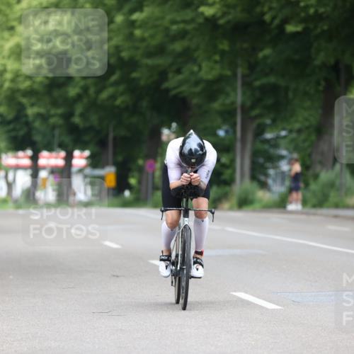 15.06.2025 - 7 Türme Triathlon Yannick Fuchs http://msf.ph/oto/7962617 15.06.2025 11:05:25 Radfahren  meine-sportfotos.de