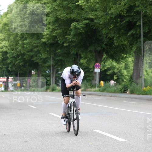 15.06.2025 - 7 Türme Triathlon Yannick Fuchs http://msf.ph/oto/7962640 15.06.2025 11:05:26 Radfahren  meine-sportfotos.de