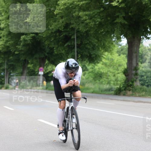 15.06.2025 - 7 Türme Triathlon Yannick Fuchs http://msf.ph/oto/7962652 15.06.2025 11:05:26 Radfahren  meine-sportfotos.de