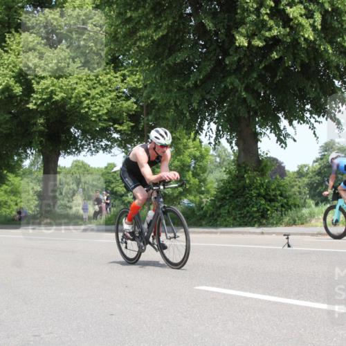 15.06.2025 - 7 Türme Triathlon Yannick Fuchs http://msf.ph/oto/7962662 15.06.2025 12:44:15 Radfahren  meine-sportfotos.de
