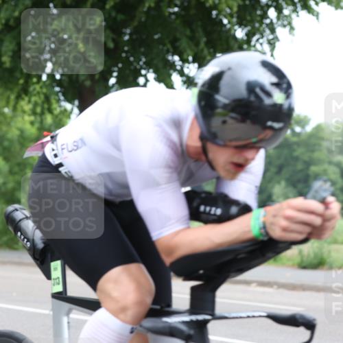 15.06.2025 - 7 Türme Triathlon Yannick Fuchs http://msf.ph/oto/7962666 15.06.2025 11:05:27 Radfahren  meine-sportfotos.de