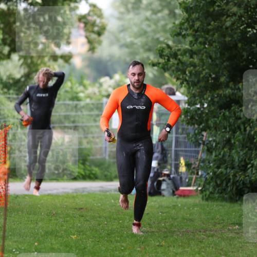 15.06.2025 - 7 Türme Triathlon Michael Strokosch http://msf.ph/oto/7962667 15.06.2025 12:15:01 Schwimmen 375, 448, 477, 504, 651, 655 meine-sportfotos.de