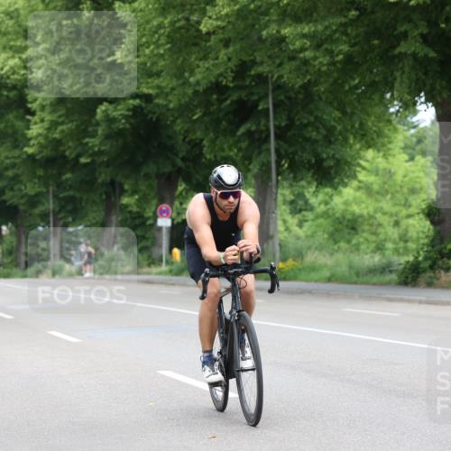15.06.2025 - 7 Türme Triathlon Yannick Fuchs http://msf.ph/oto/7962679 15.06.2025 11:05:34 Radfahren 295 meine-sportfotos.de