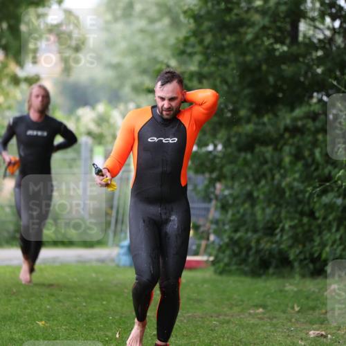 15.06.2025 - 7 Türme Triathlon Michael Strokosch http://msf.ph/oto/7962687 15.06.2025 12:15:02 Schwimmen 375, 448, 477, 504, 651, 655 meine-sportfotos.de