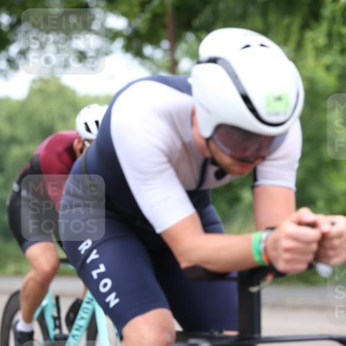 15.06.2025 - 7 Türme Triathlon Yannick Fuchs http://msf.ph/oto/7962728 15.06.2025 11:05:55 Radfahren 286, 290 meine-sportfotos.de